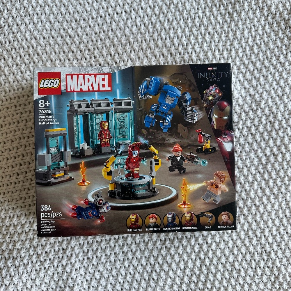 LEGO Marvel set “Iron Man: Hall of Armor” (Set 76125)